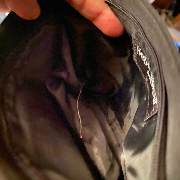 Yves Saint Laurent PARFUMS Black Heart Logo Women's Bag - Picture 6 of 6